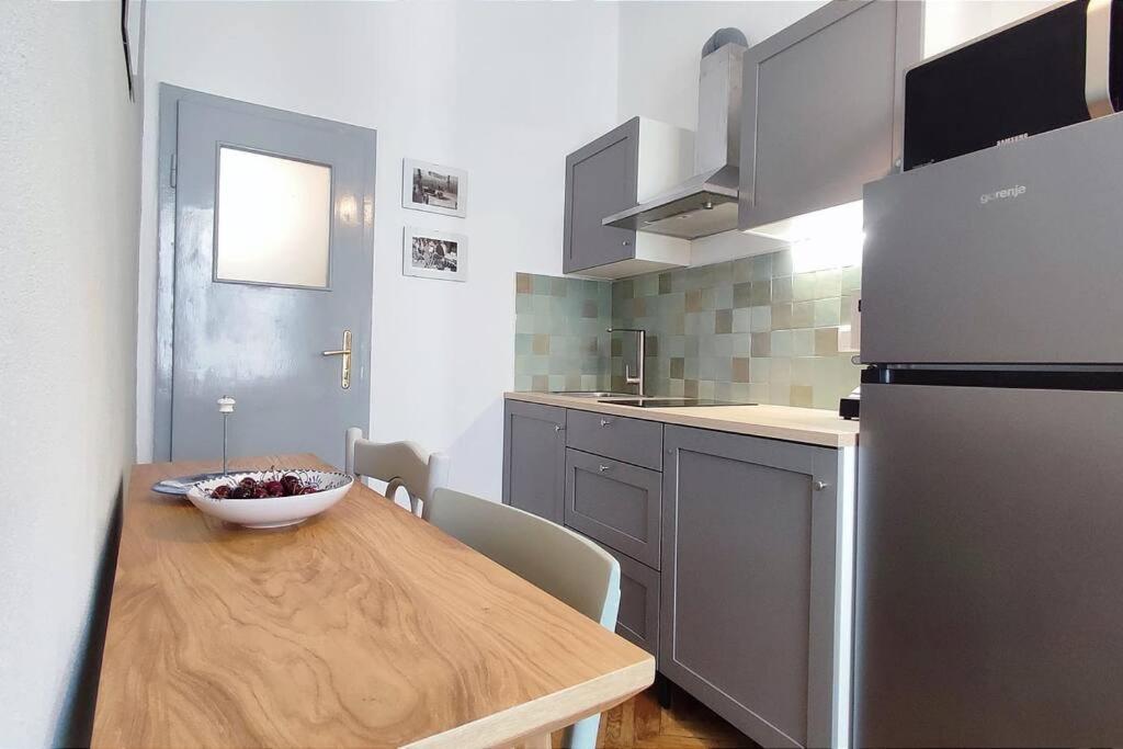 Isac 15 Central Apartment Клуж-Напока Екстериор снимка